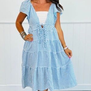 Azure Davi & Dani polka dot blue and white dress !